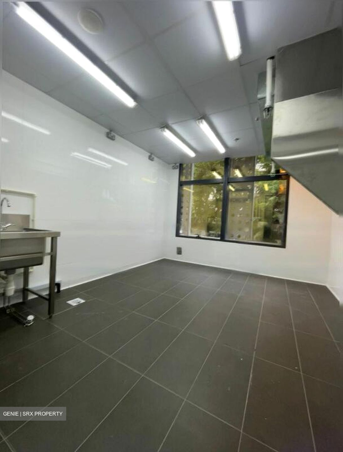 Syh Logistics Building (D13), Retail #464082971